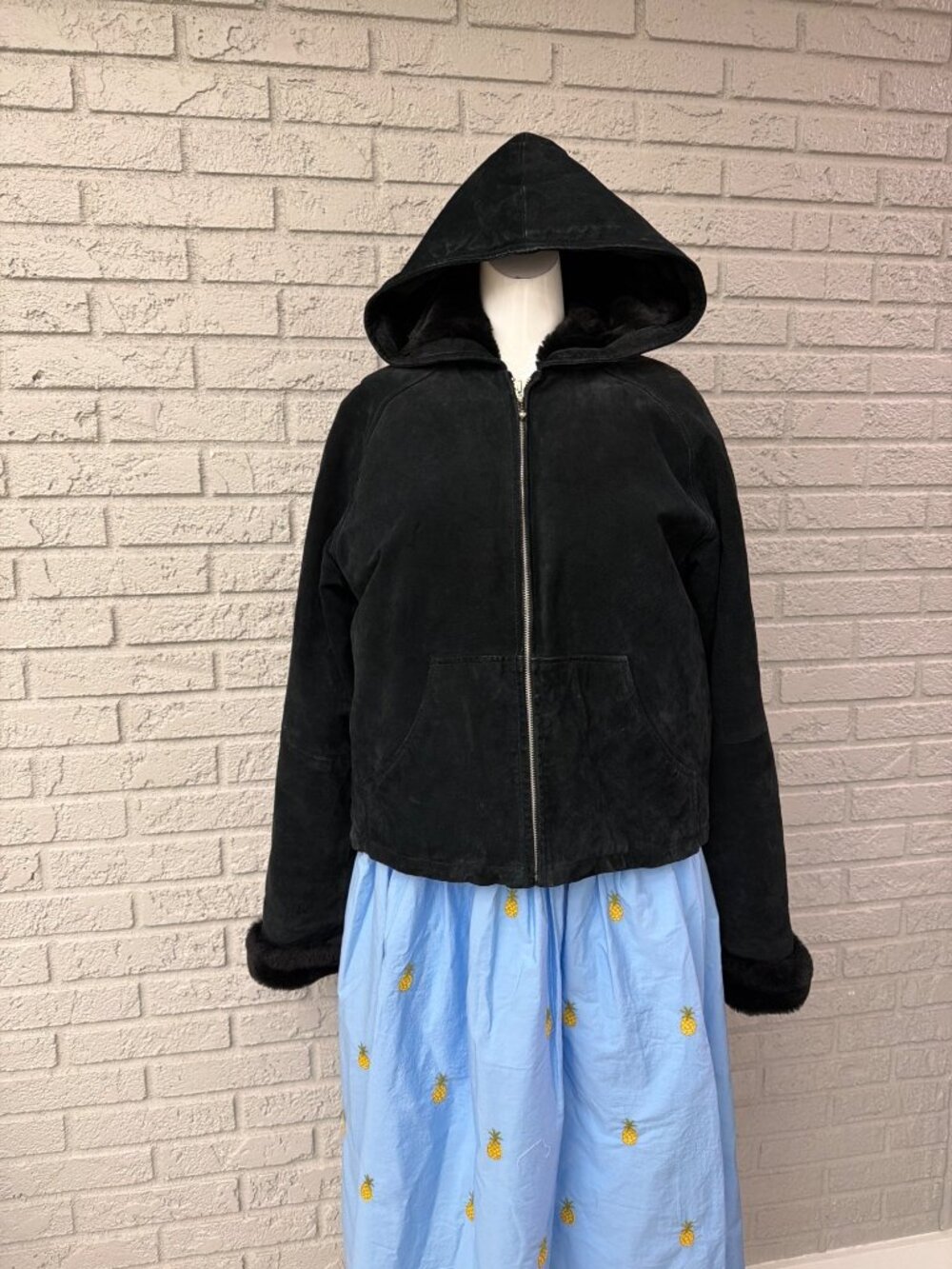 Vintage Wilsons Y2K Leather Maxima Women’s Black Hooded Faux Fur Jacket Size L